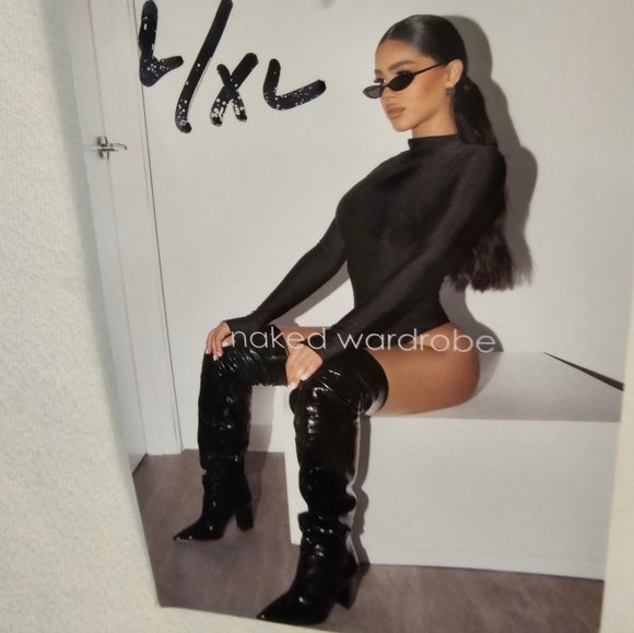 Naked wardrobe bodysuit - Picture 3 of 5